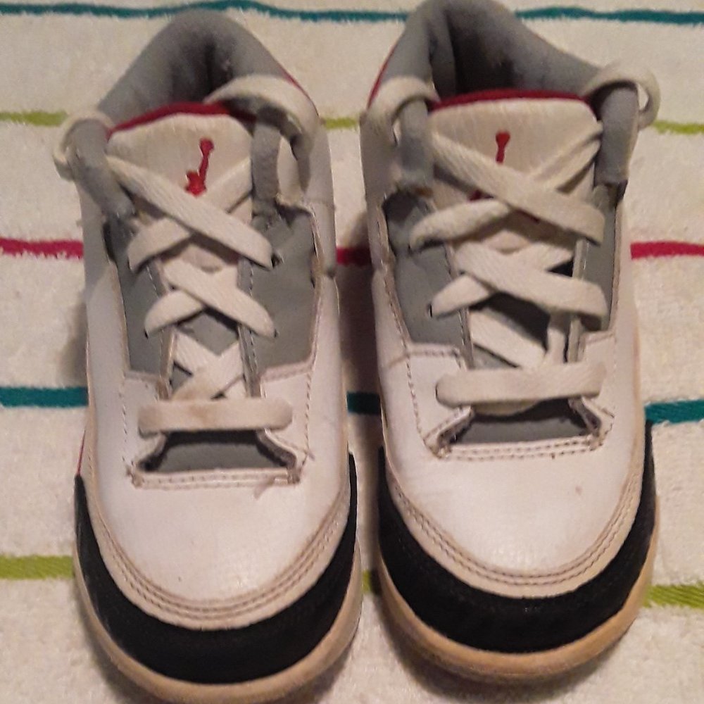 Nike Air Jordan 3 “III” Retro Size 9C